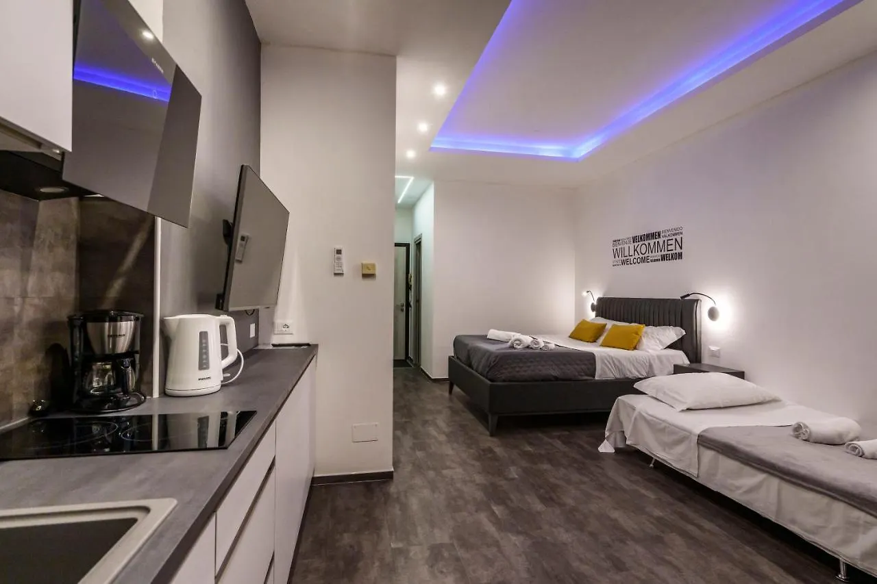 Lake Apartment Primea 西尔米奥奈 意大利